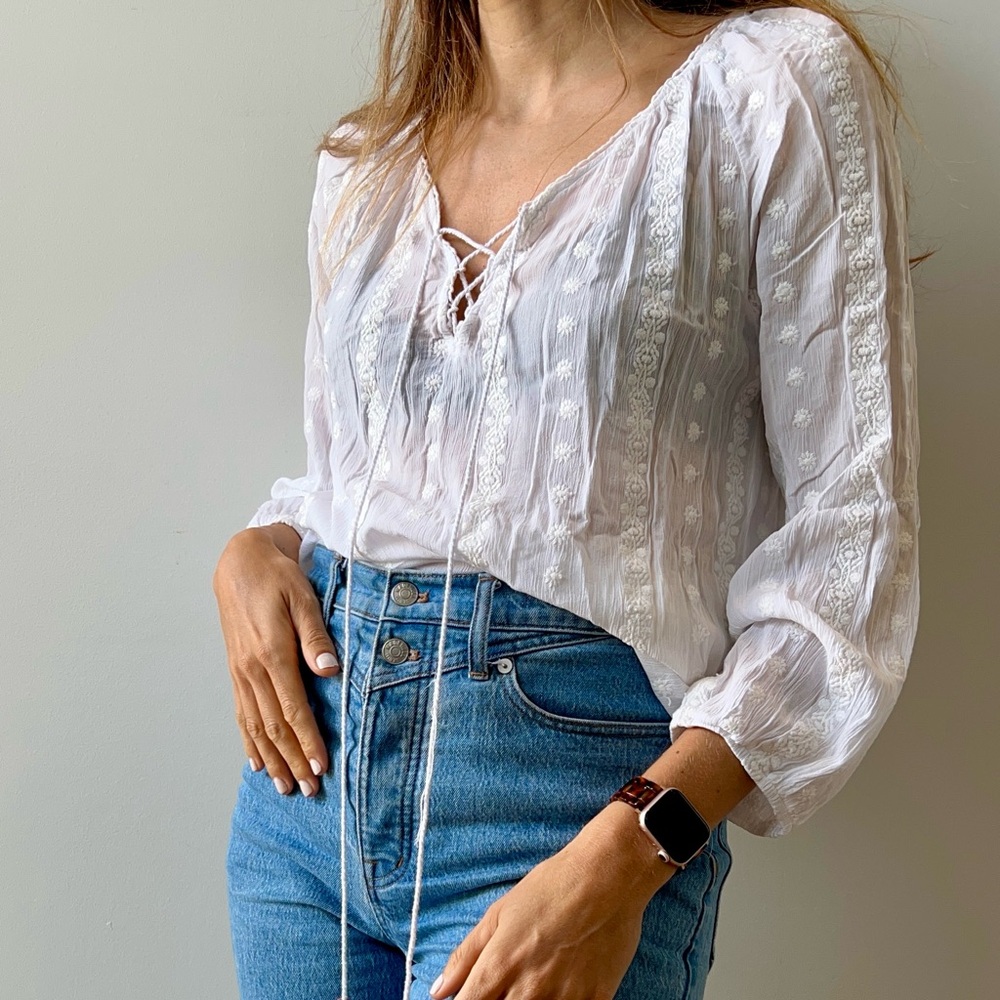 Boho style semi-sheet shirt